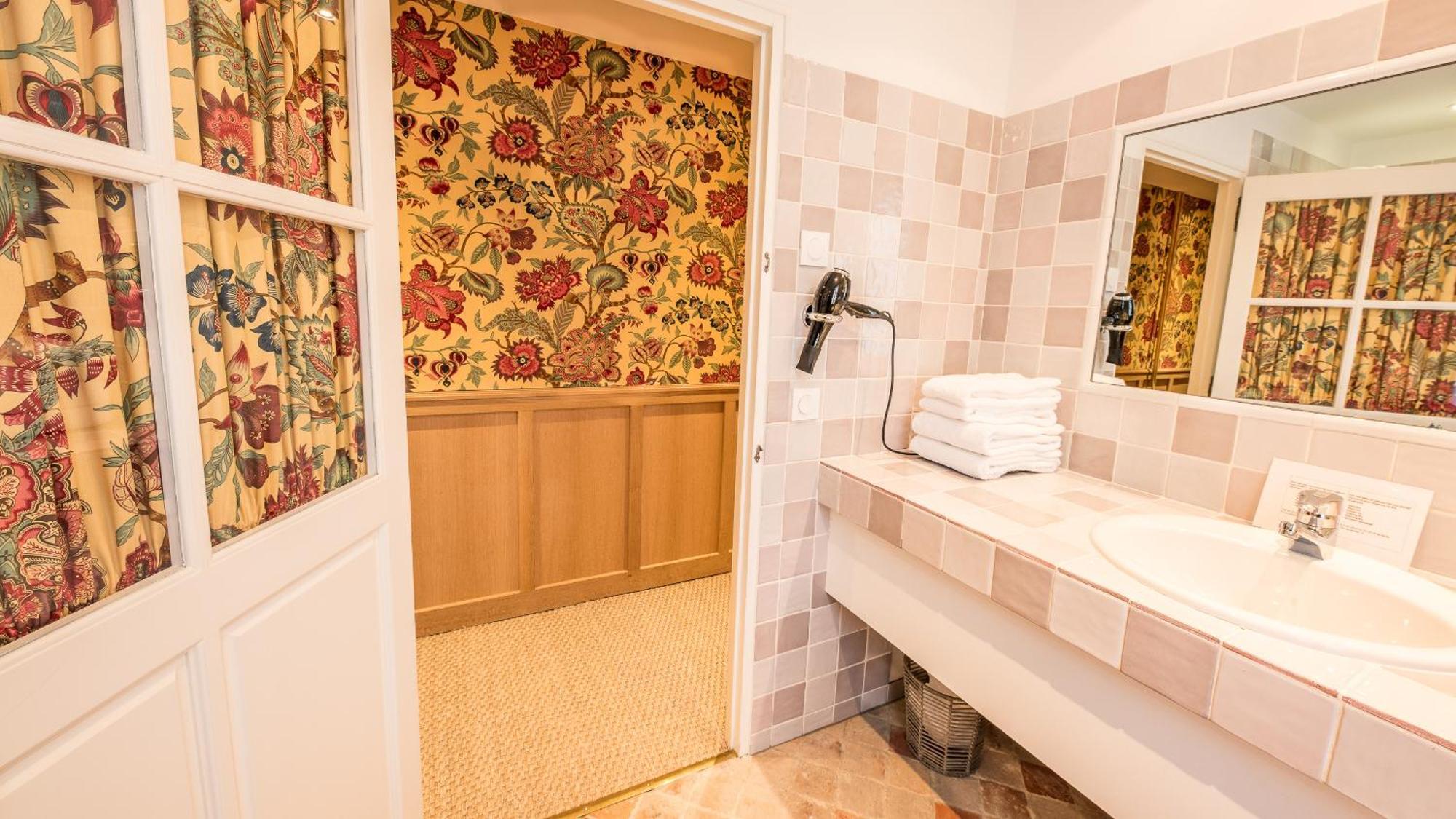 Le Champ Des Oiseaux Hotel & Spa Troyes Exterior photo