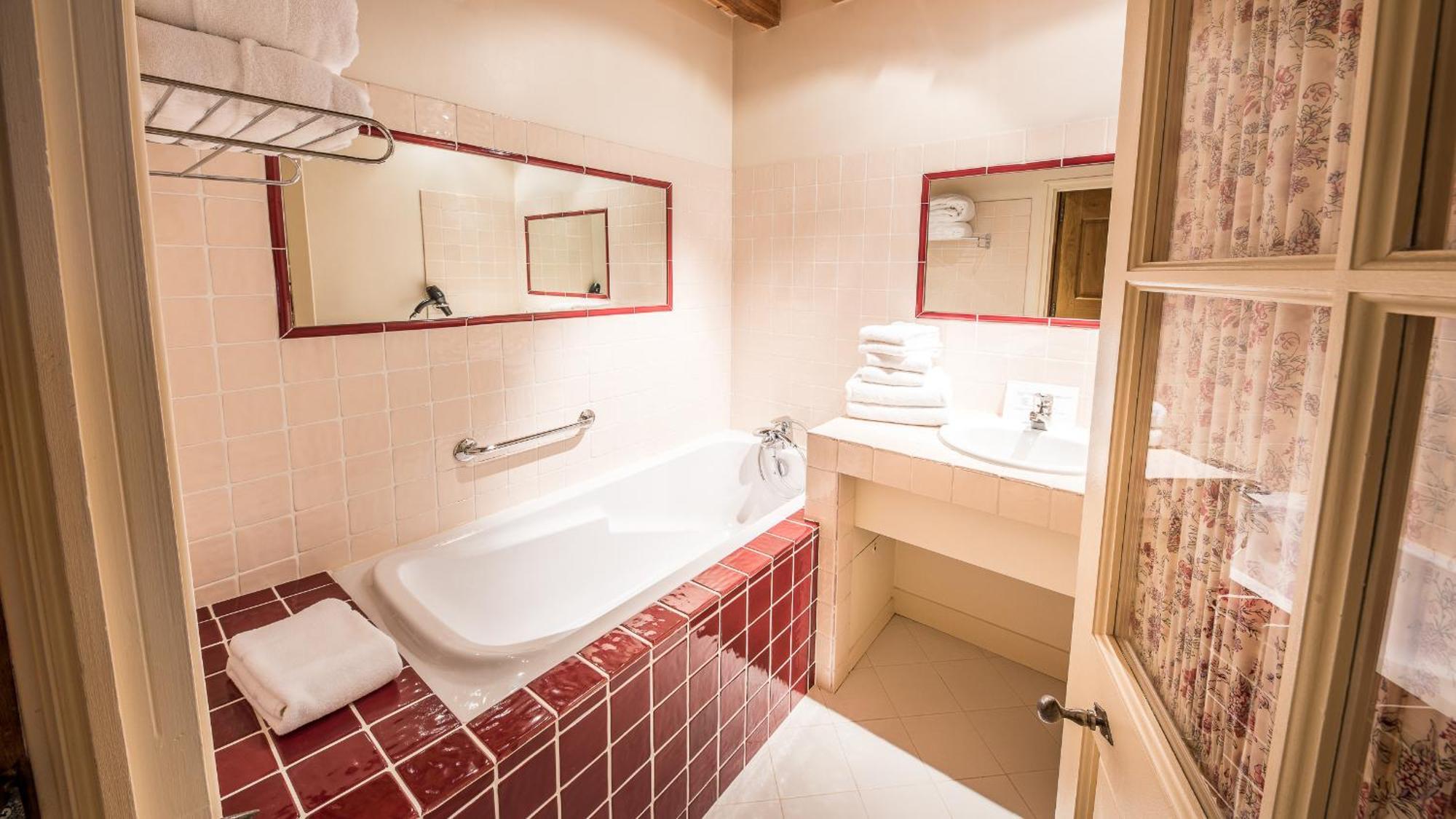 Le Champ Des Oiseaux Hotel & Spa Troyes Exterior photo